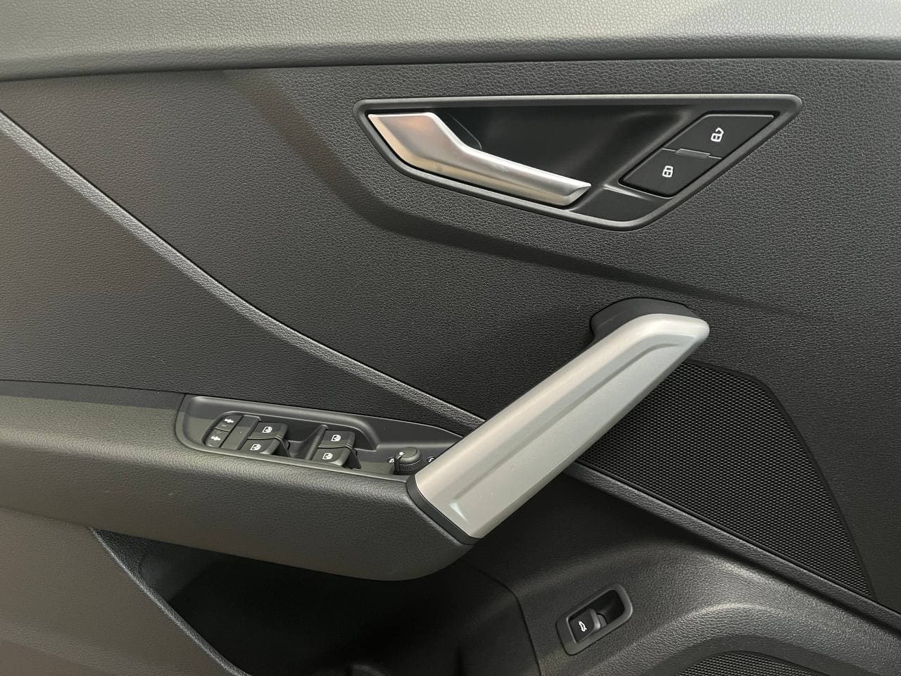 Carosello Audi Q2 2.0 150CV 35 TDI Advance S-Tronic Tetto Panorama