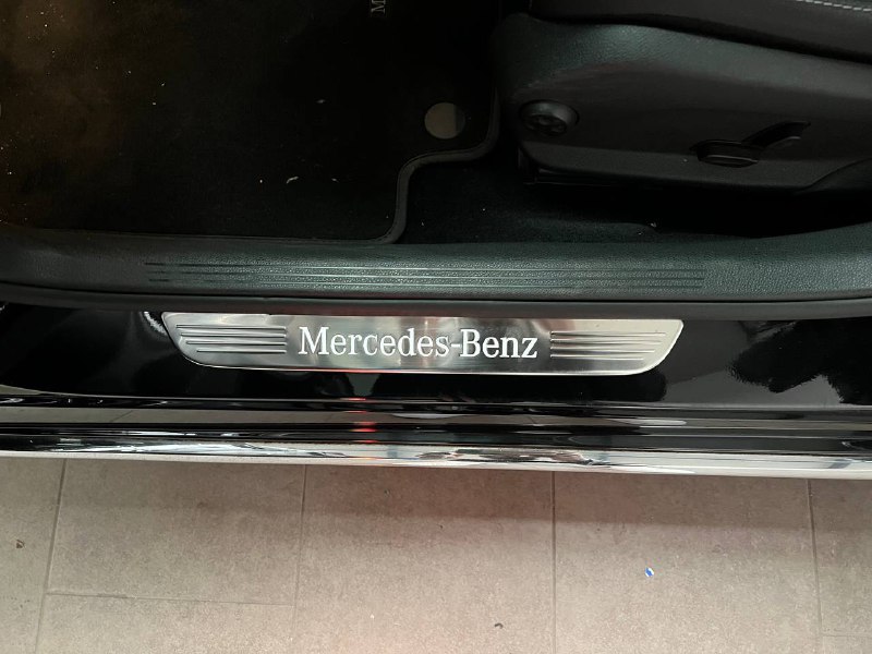 Carosello Mercedes-Benz C 200 1991 CC 184 CV AVANTGARDE