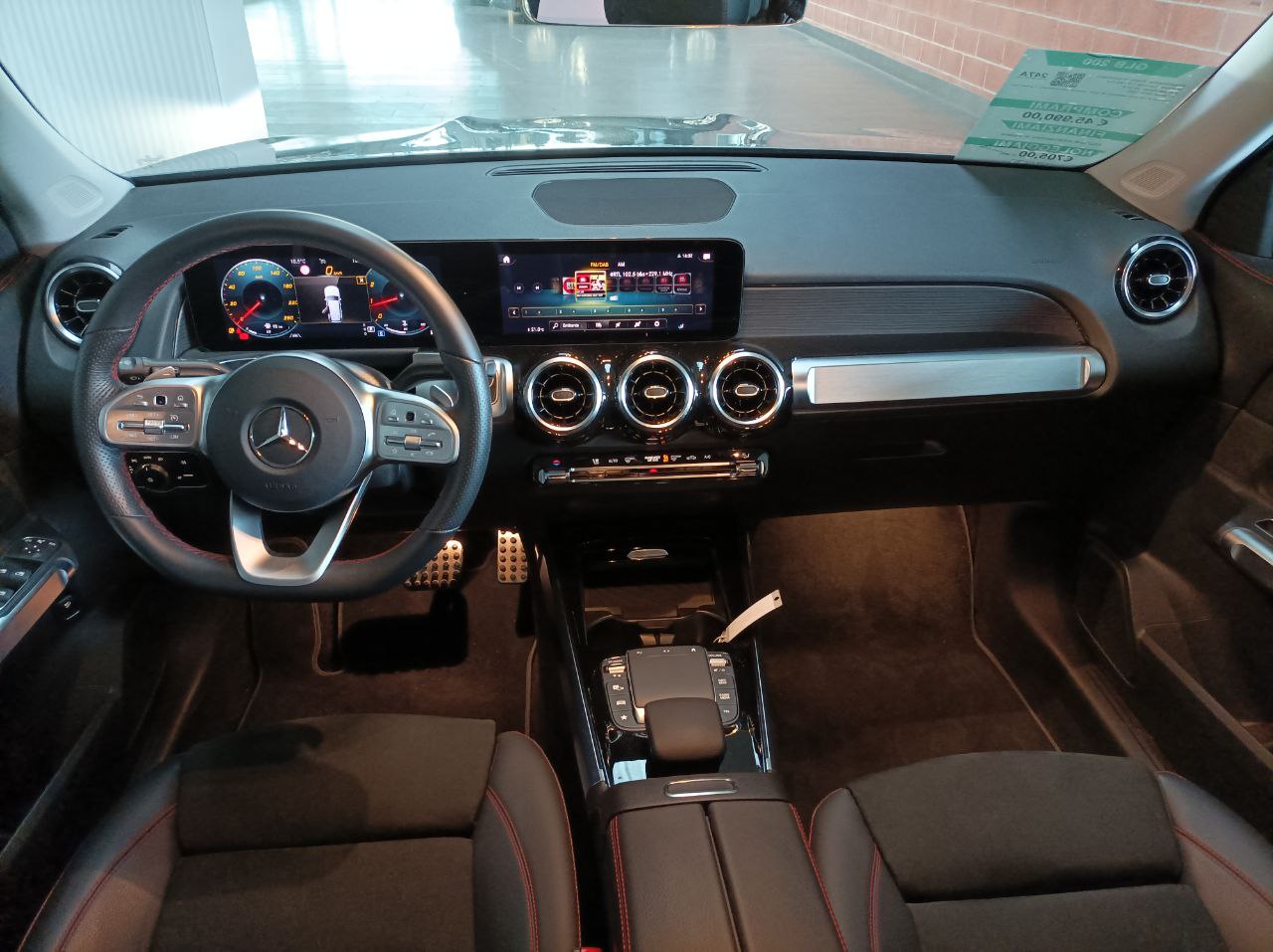 Carosello Mercedes-Benz GLB 200 1.3    163 CV PREMIUM AUTOMATIC